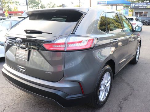 Used 2024 Ford Edge SEL AWD/4WD image 5