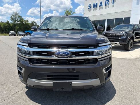 Used 2024 Ford Expedition Limited AWD/4WD image 9