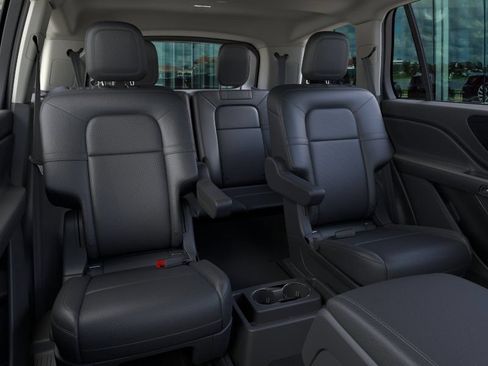 New 2026 Lincoln Aviator AWD image 11