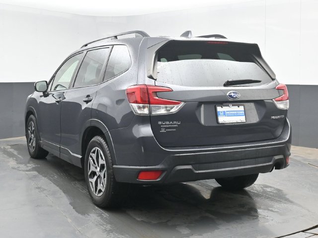 Used 2021 Subaru Forester Premium AWD/4WD image 7