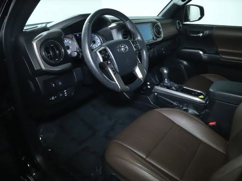 Certified 2023 Toyota Tacoma Limited AWD/4WD image 17