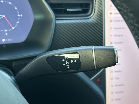 Used 2018 Tesla Model X 75D image 22