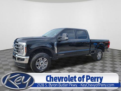 Used 2024 Ford F250 Lariat AWD/4WD image 1