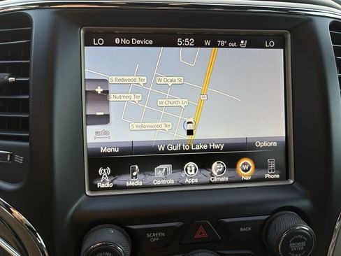 Used 2017 Jeep Grand Cherokee Overland image 12