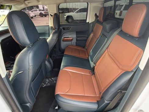 Used 2022 Ford Maverick Lariat image 17