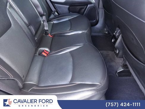 Used 2023 Jeep Compass Latitude w/ Sun and Sound Group AWD/4WD image 10