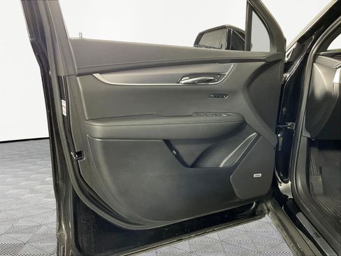 Certified 2024 Cadillac XT6 Luxury AWD/4WD image 20