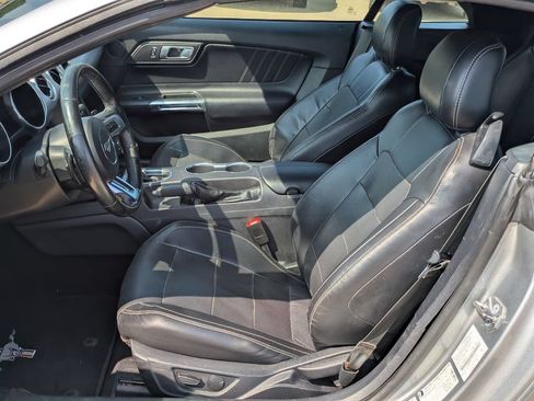 Used 2020 Ford Mustang GT Premium RWD image 7