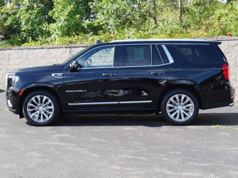 Certified 2022 GMC Yukon Denali w/ Max Trailering Package AWD/4WD image 3