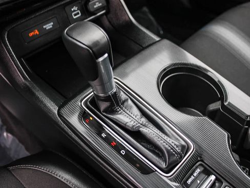 Certified 2024 Honda Civic Sport image 19