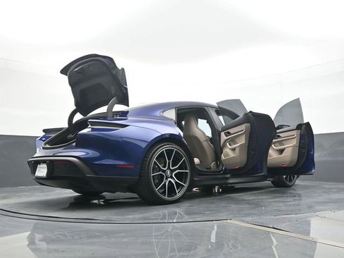 Certified 2023 Porsche Taycan image 27