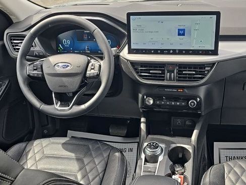 Certified 2023 Ford Escape Platinum w/ Premium Technology Package AWD/4WD image 24