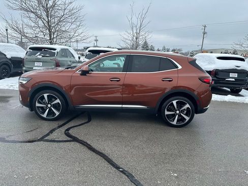 Used 2021 Buick Envision Essence w/ Technology Package I image 4