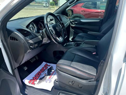 Used 2019 Dodge Grand Caravan GT image 8