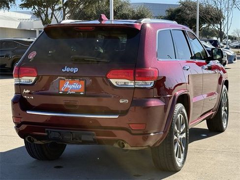 Used 2017 Jeep Grand Cherokee Overland image 4