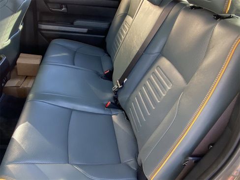 Used 2025 Toyota Tacoma TRD Sport image 16