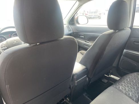 Used 2020 Mitsubishi Outlander Sport ES image 25