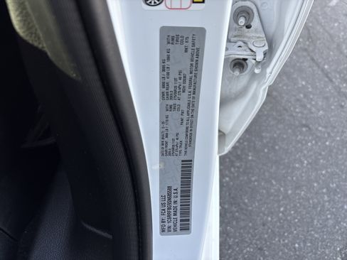 Certified 2025 RAM 1500 Big Horn image 35