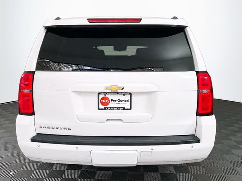 Used 2018 Chevrolet Suburban LT AWD/4WD image 7