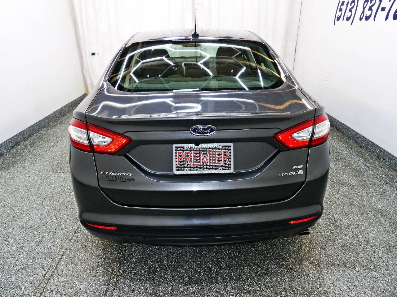 Used 2016 Ford Fusion SE w/ Equipment Group 502A FWD image 5