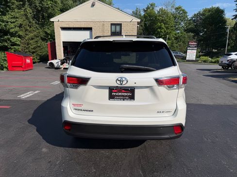 Used 2016 Toyota Highlander XLE AWD/4WD image 13