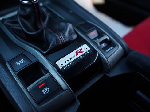 Used 2019 Honda Civic Type R image 31