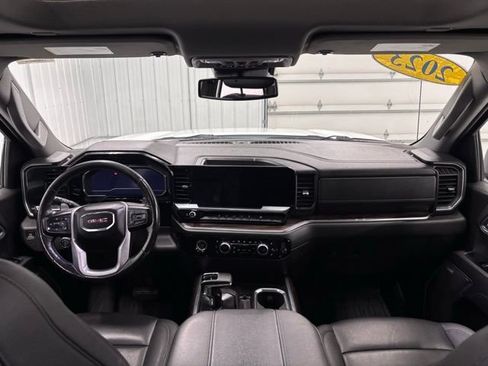 Used 2023 GMC Sierra 1500 SLT w/ SLT Convenience Package AWD/4WD image 13