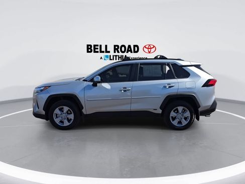 Used 2025 Toyota RAV4 XLE w/ Weather Package AWD/4WD image 5