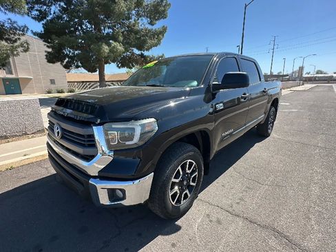 Used 2014 Toyota Tundra SR5 w/ TRD Off Road Package image 9