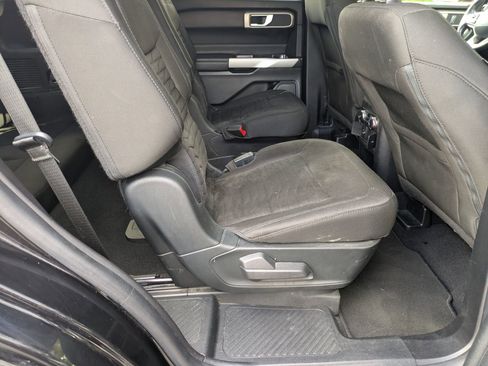 Certified 2021 Ford Explorer XLT image 34