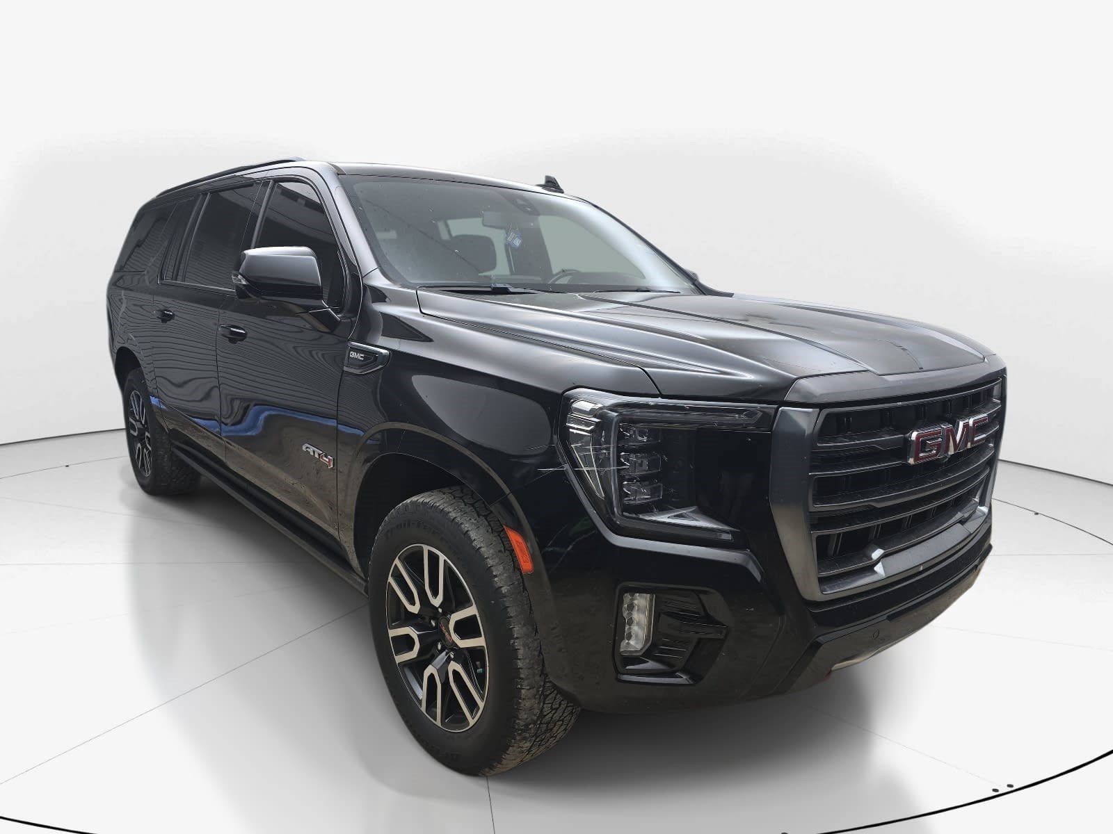 Used 2021 GMC Yukon XL AT4 w/ AT4 Premium Plus Package AWD/4WD image 2