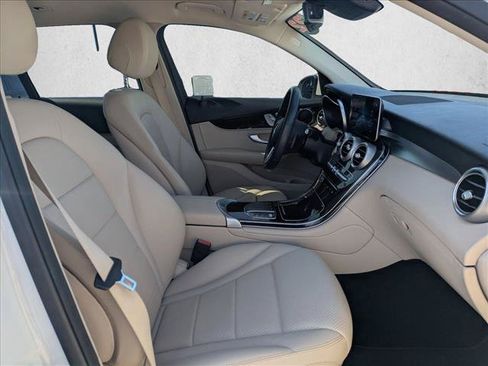 Used 2022 Mercedes-Benz GLC 300 image 19
