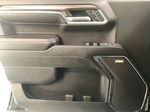 Used 2023 Chevrolet Silverado 1500 LTZ AWD/4WD image 26