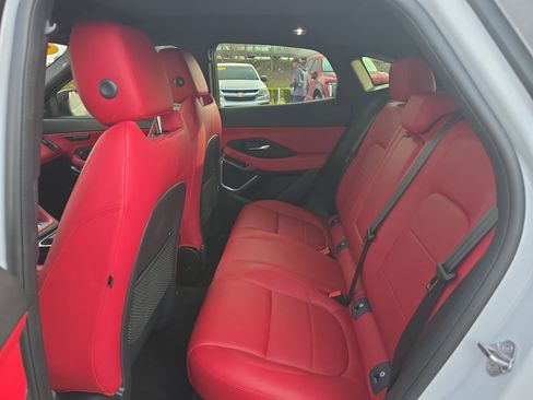 Used 2020 Jaguar E-PACE R-Dynamic HSE image 11