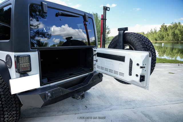 Used 2018 Jeep Wrangler Unlimited Sport S AWD/4WD image 88