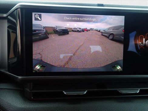 New 2025 Jeep Gladiator Willys image 16