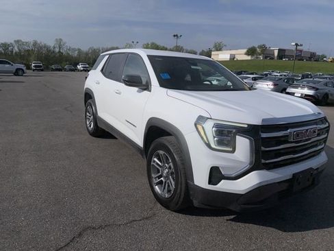 Used 2025 GMC Terrain Elevation image 5