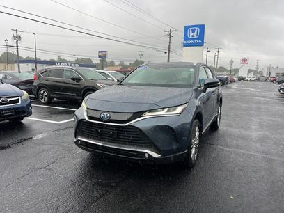 Used 2023 Toyota Venza Limited