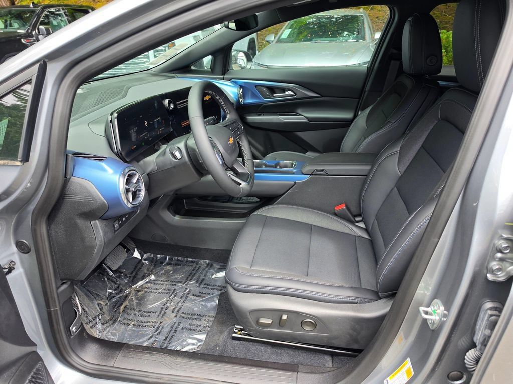 New 2026 Chevrolet Equinox EV LT AWD/4WD image 20