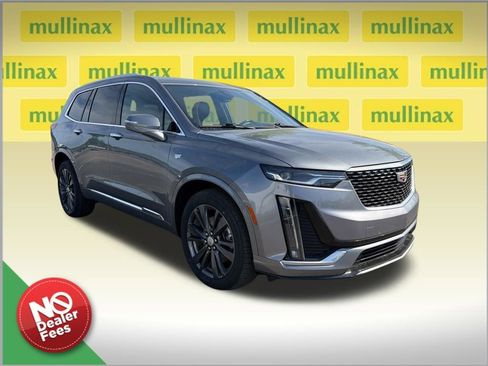 Used 2022 Cadillac XT6 Premium Luxury image 1