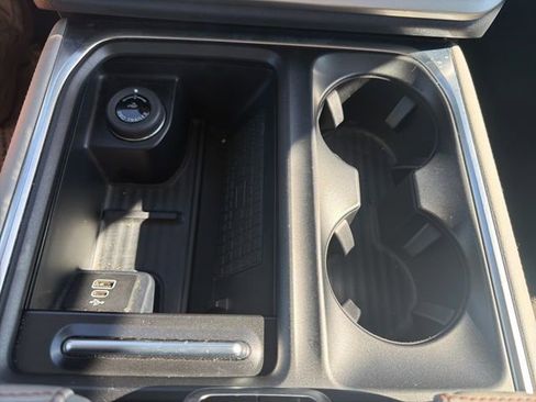 Used 2025 Ford Expedition Active AWD/4WD image 47