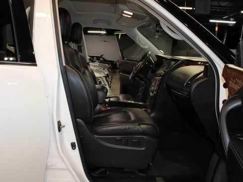 Used 2018 INFINITI QX80 2WD w/ Driver Assistance Package image 15