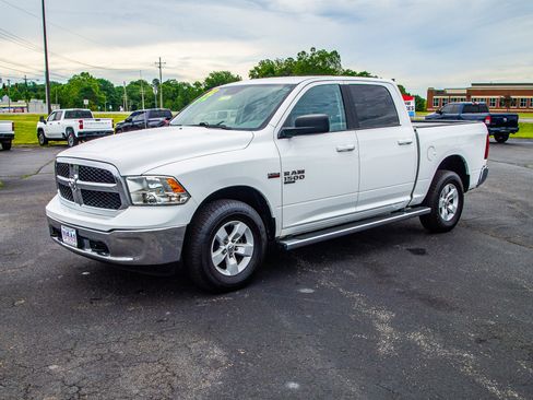 Used 2019 RAM 1500 Classic SLT w/ Protection Group AWD/4WD image 3