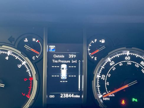 Certified 2024 Toyota 4Runner Limited image 15