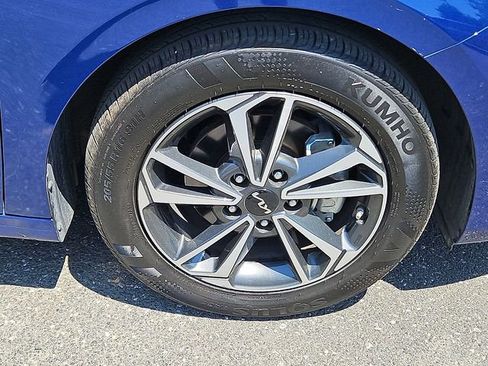 Certified 2024 Kia Forte LXS w/ LXS Technology Package FWD image 8