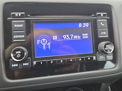 Used 2018 Honda HR-V LX image 29