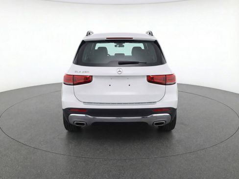 Used 2025 Mercedes-Benz GLB 250 image 7