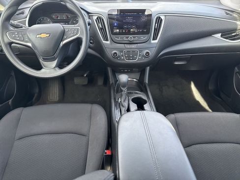 Used 2024 Chevrolet Malibu LT image 15