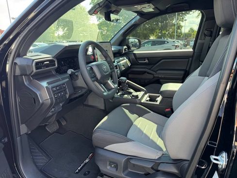 Used 2026 Toyota Tacoma TRD Off-Road AWD/4WD image 9