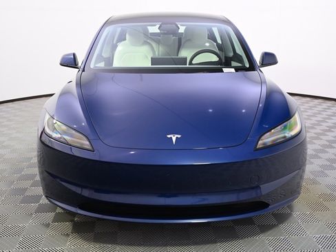 Used 2025 Tesla Model 3 Long Range image 10